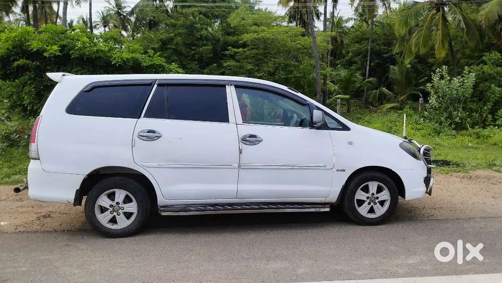 Toyota Innova 2009