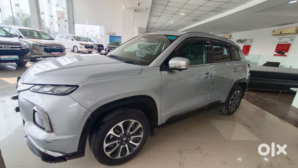 Maruti Suzuki Grand Vitara 1.5 Alpha Plus Intelligent Hybrid Ecvt, 2..