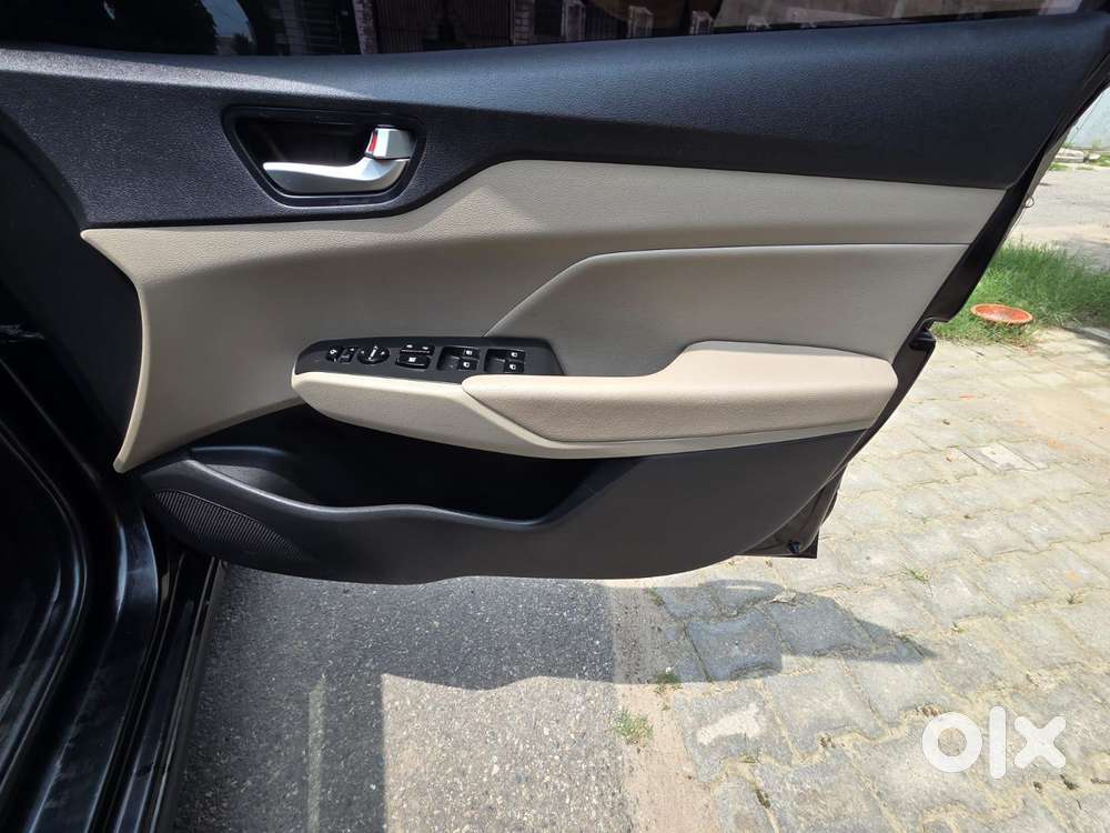 Hyundai Verna 1.6 Sx (o) Vtvt, 2018, Petrol