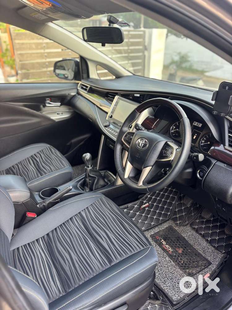 Toyota Innova Crysta, 2023, Diesel