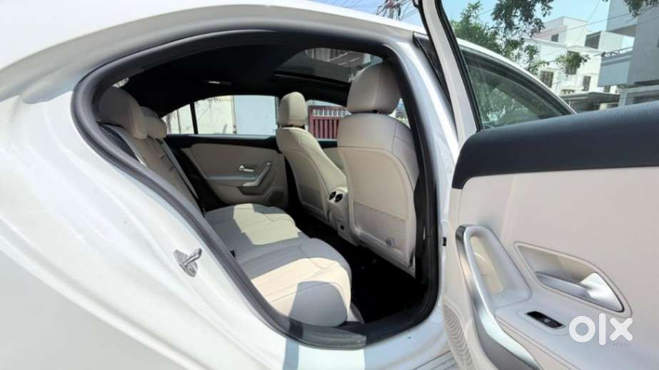 Mercedes-benz A-class Limousine 1.3 A 200, 2023, Petrol