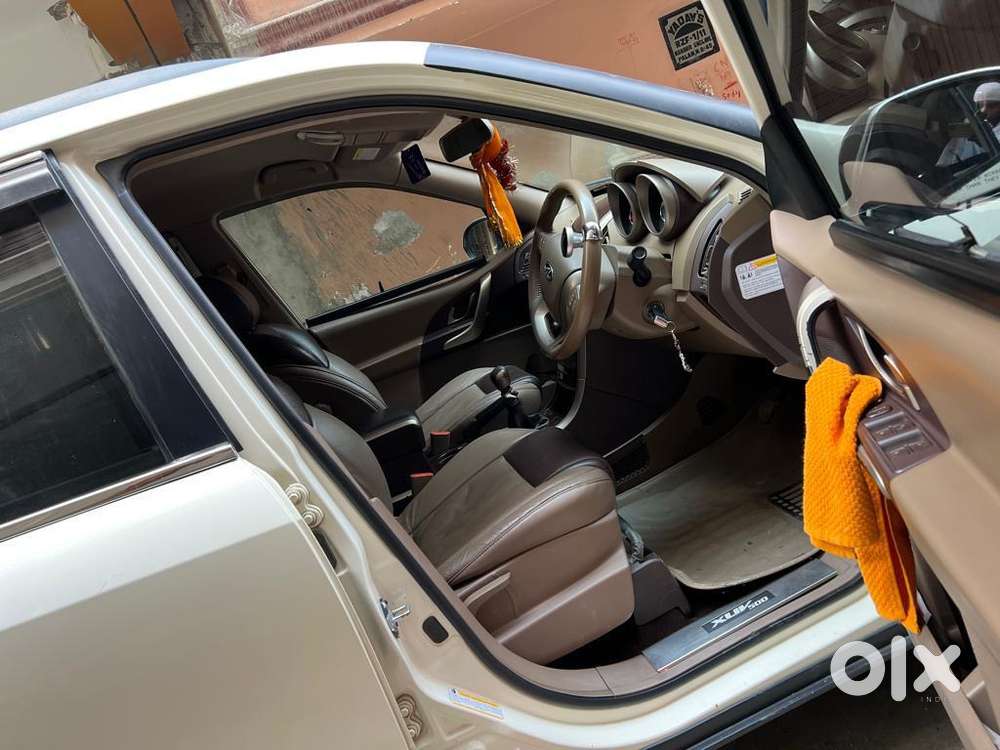 Mahindra Xuv500 Diesel 2015