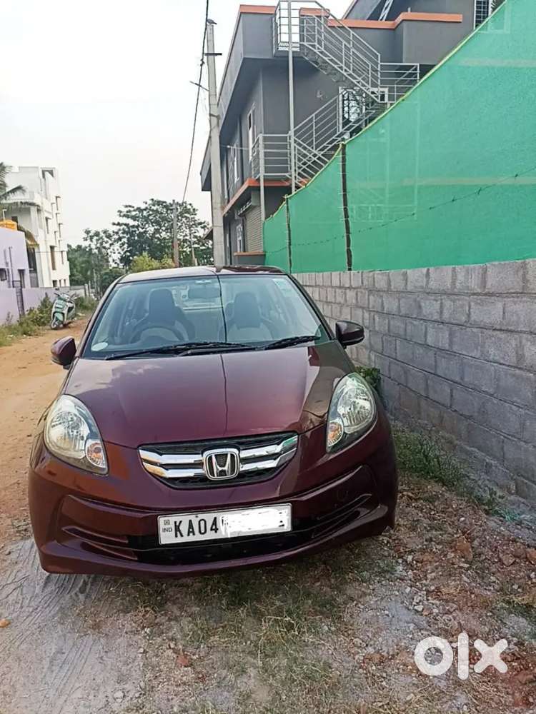 Honda Amaze 2015 Petrol 79800 Km Driven Well Maintained