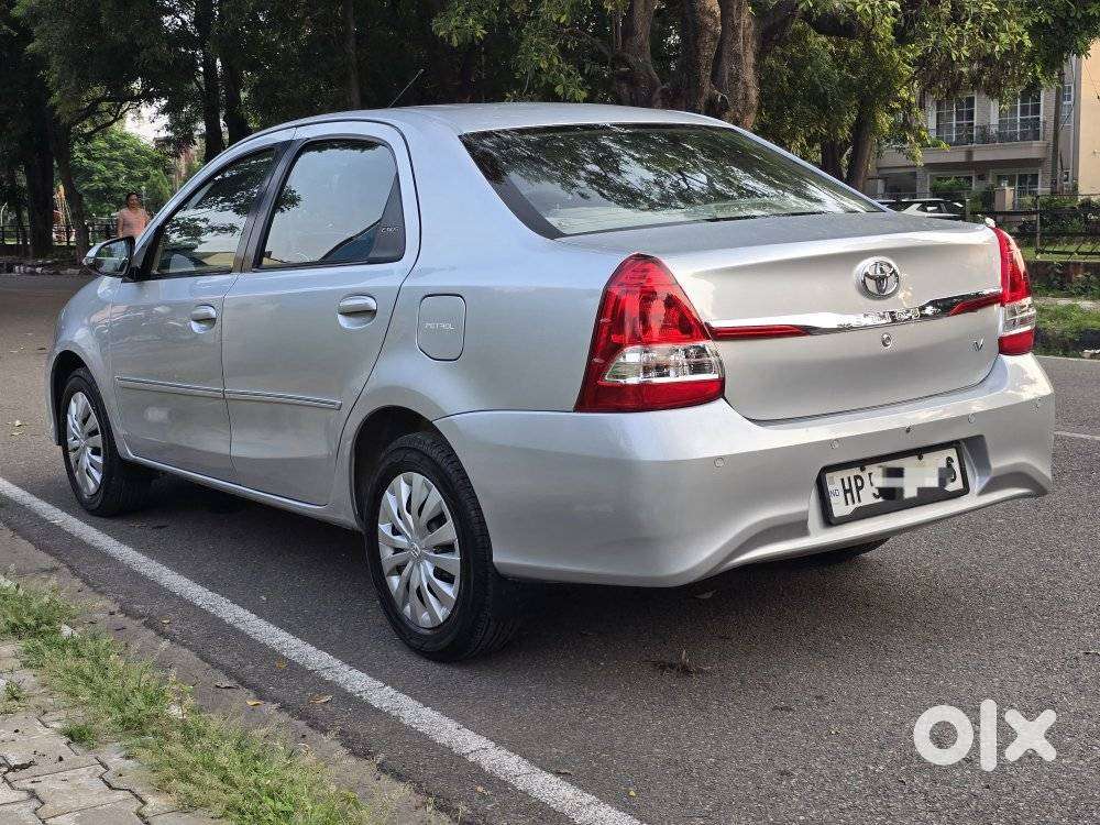 Toyota Etios 1.5 V, 2017, Petrol