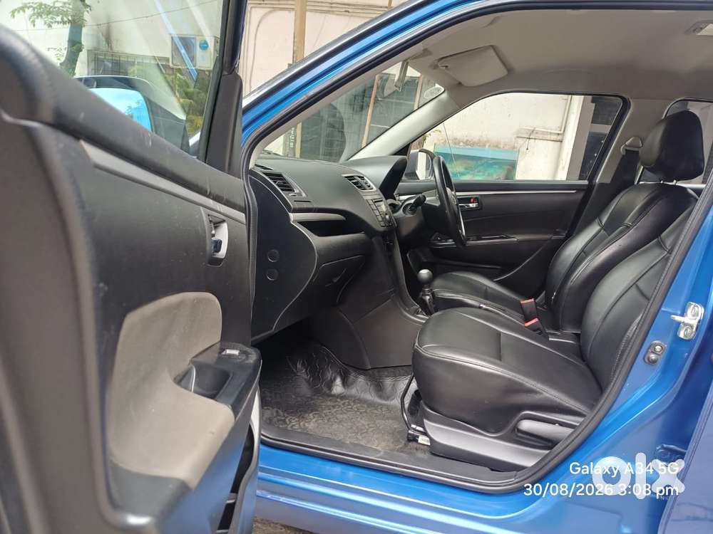 Maruti Suzuki Swift Vxi, 2012, Petrol
