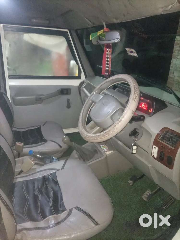 Mahindra Bolero Neo 2013