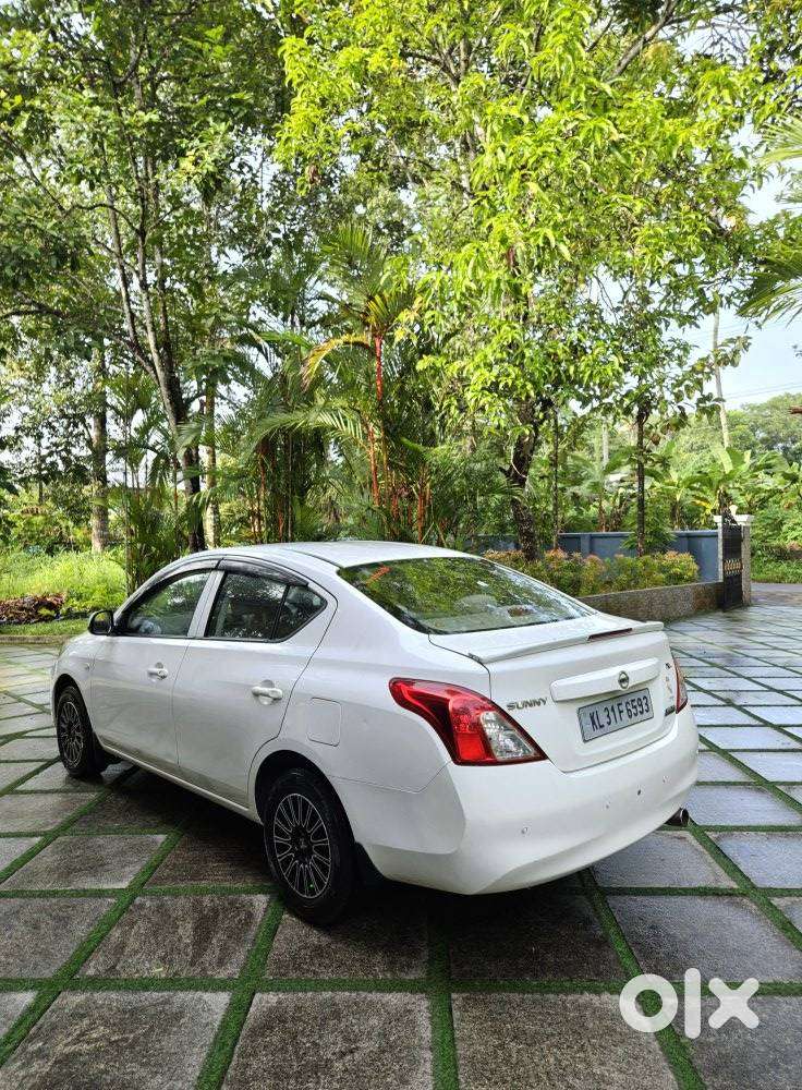 Nissan Sunny Xv, 2013, Petrol