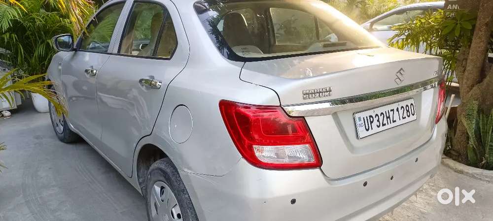 Maruti Suzuki Dzire 2017 Petrol 100000 Km Driven