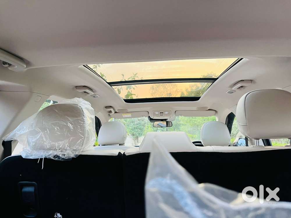 Mahindra Xuv700 2.2 Ax 7 Diesel At Luxury Pack Str, 2024, Diesel