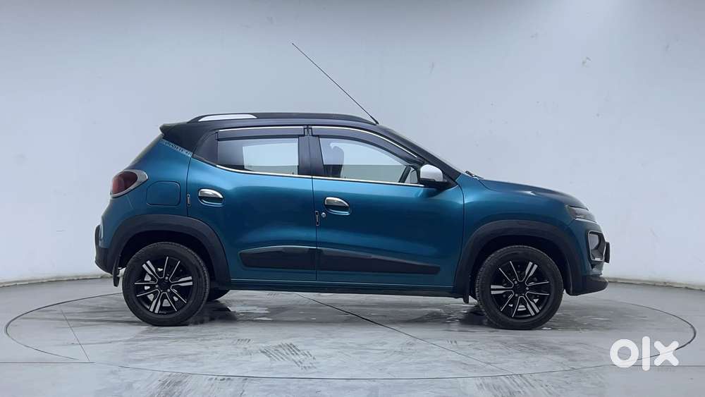 Renault Kwid 1.0 Climber (o) Dual Tone, 2024, Petrol