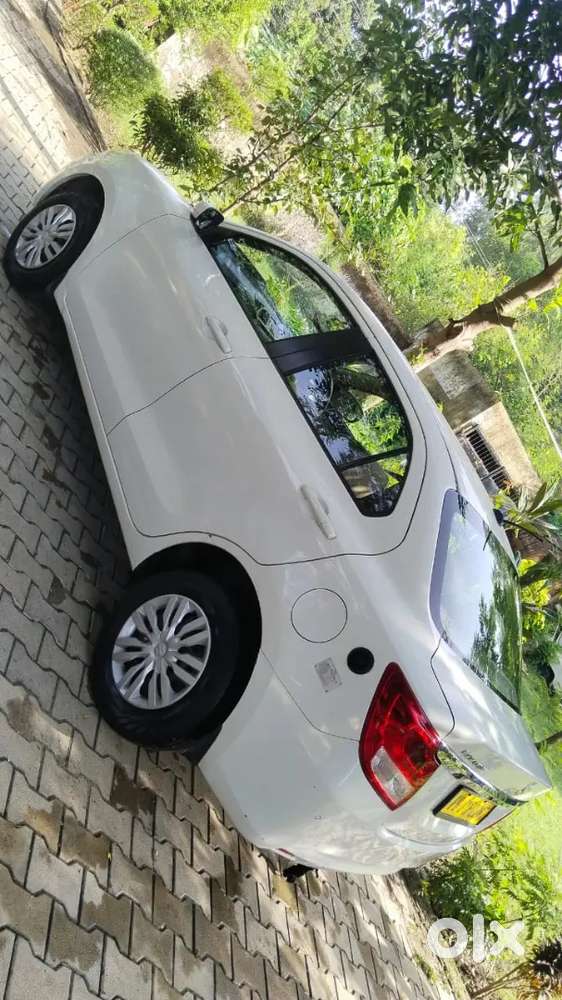 Maruti Suzuki Dzire 2024 Cng & Hybrids 70000 Km Driven