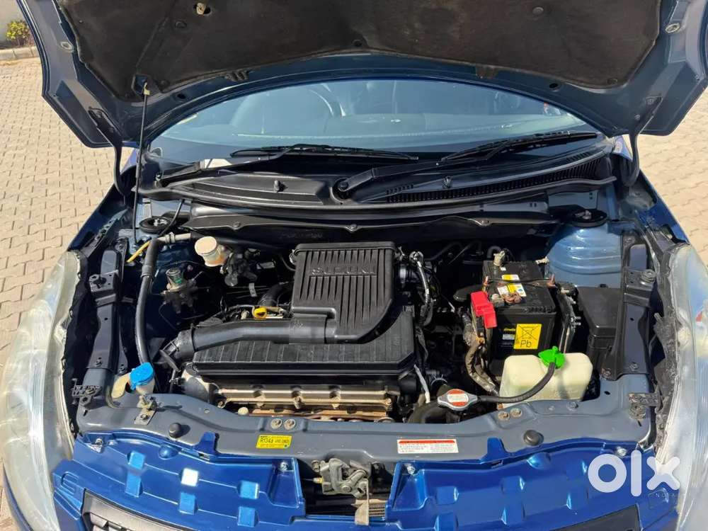 Maruti Suzuki Swift Petrol 2012
