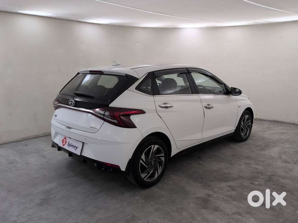Hyundai New I20 1.2 Asta (o) Ivt, 2023, Petrol