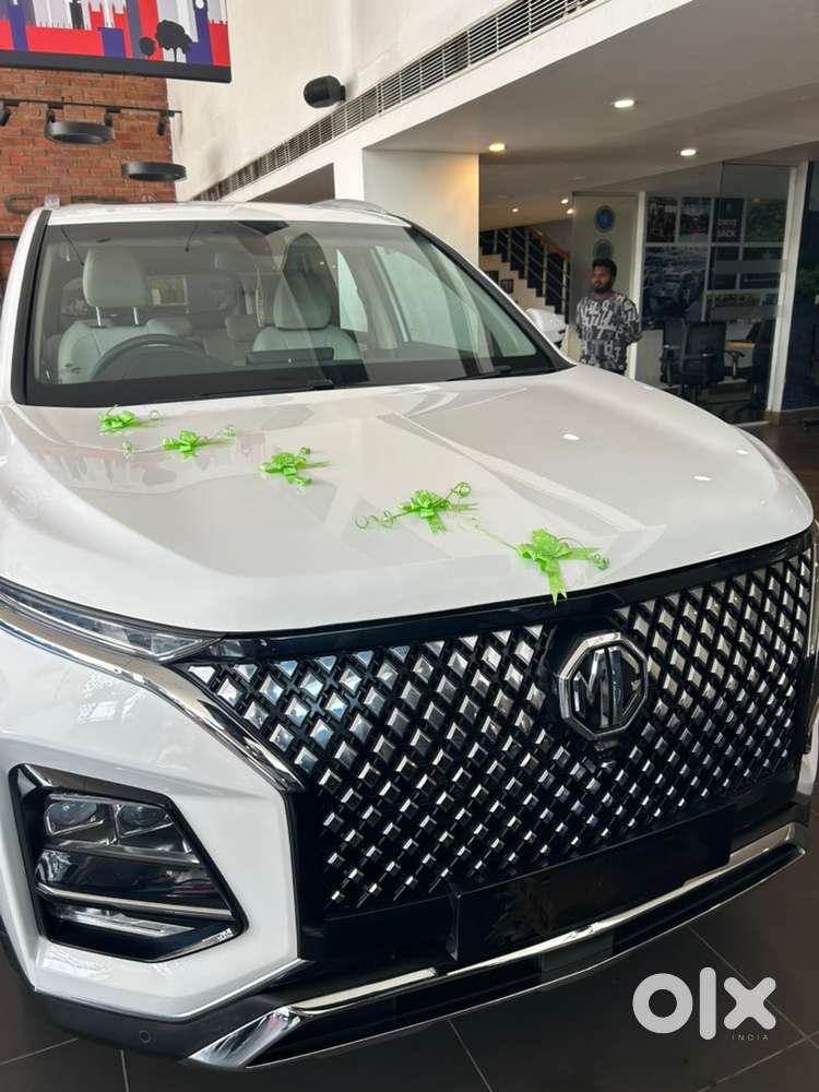 Mg Hector Plus 2025