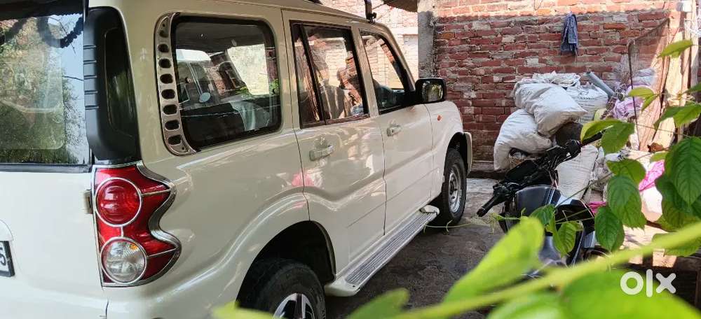 Mahindra Scorpio 2012 Diesel 98000 Km Driven