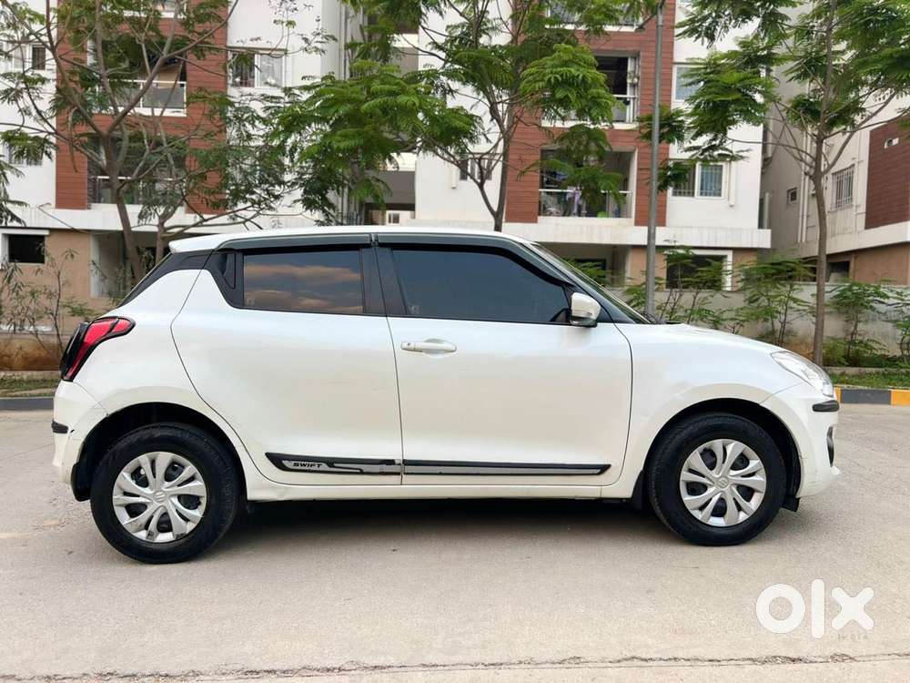 Maruti Suzuki Swift Vvt Vxi, 2021, Petrol