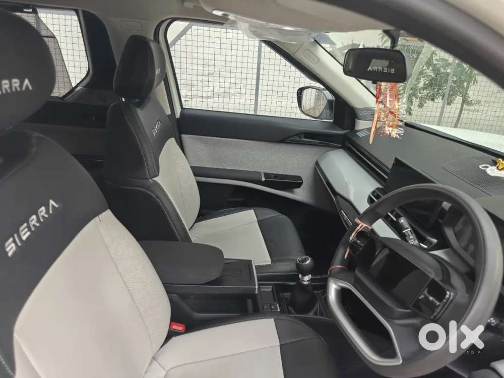 Tata Sierra Pure Petrol Manual 2026
