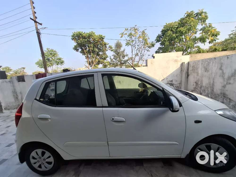Hyundai I10 2012 Petrol 75000 Km Driven