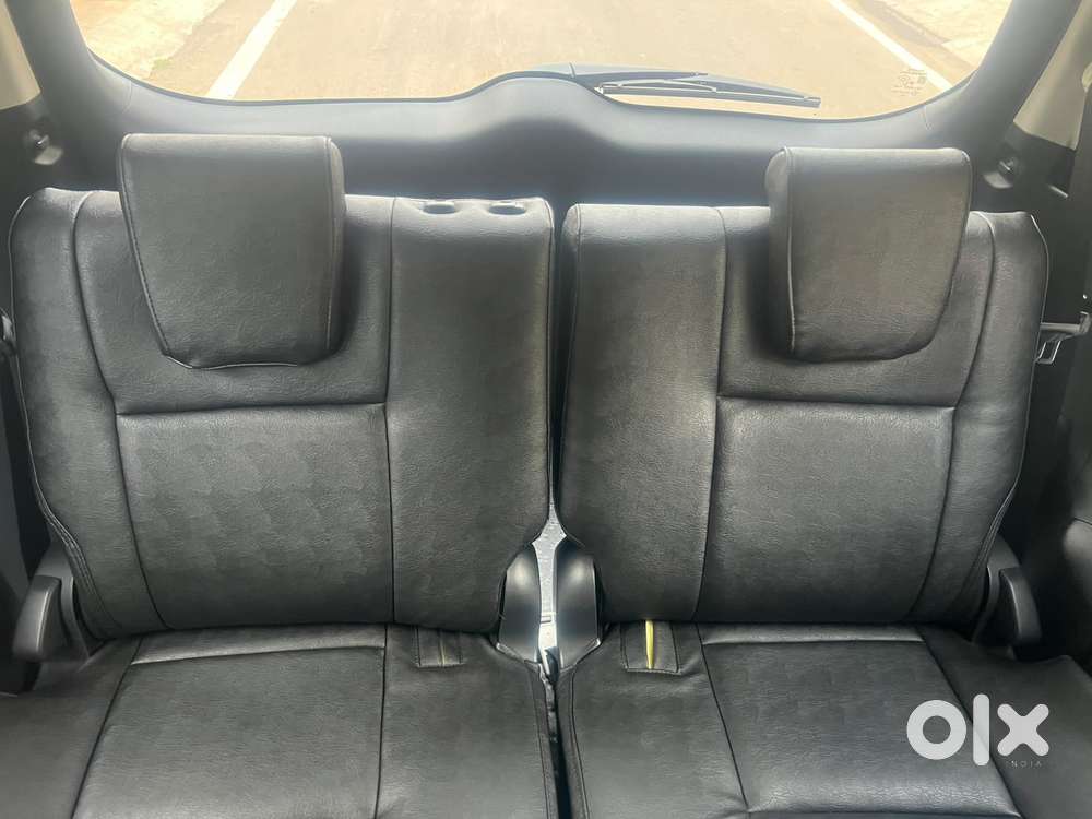 Toyota Innova Crysta 2.4 G Plus Mt 7 Str, 2026, Diesel
