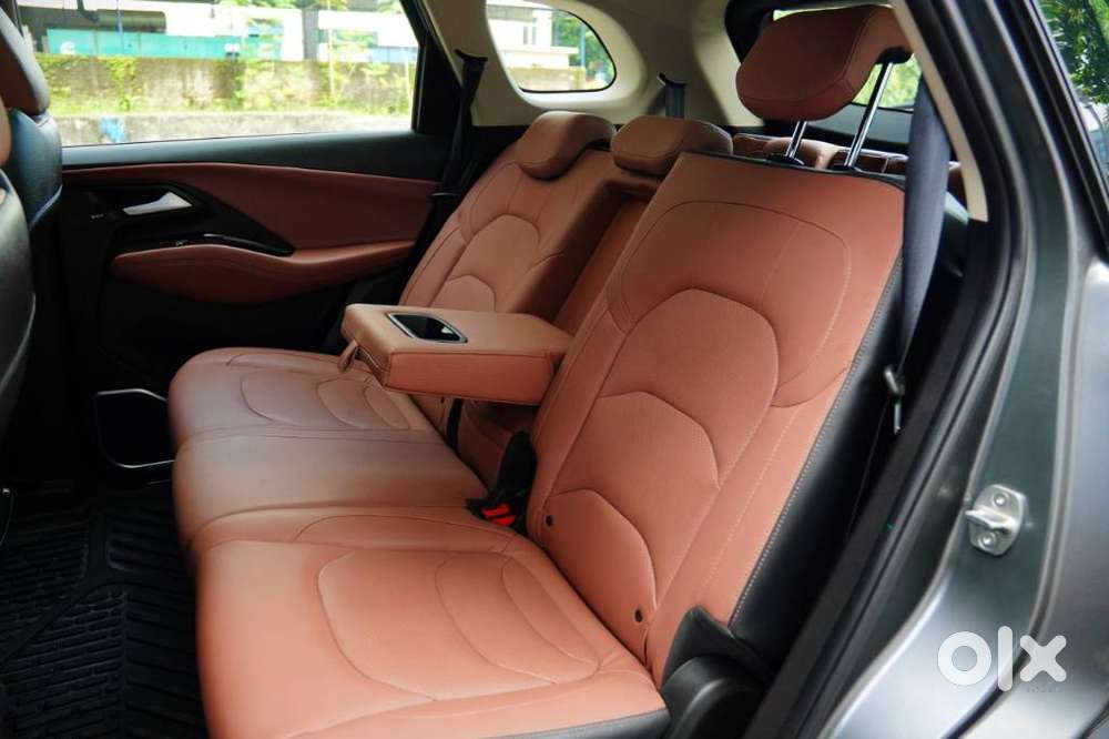 Mg Hector Plus Savvy Pro 1.5 Turbo Petrol Cvt 7 Str, 2023, Petrol