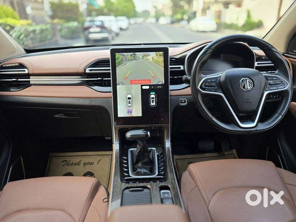 Mg Hector Plus Sharp Pro 1.5 Turbo Petrol Cvt 7 Str, 2023, Petrol