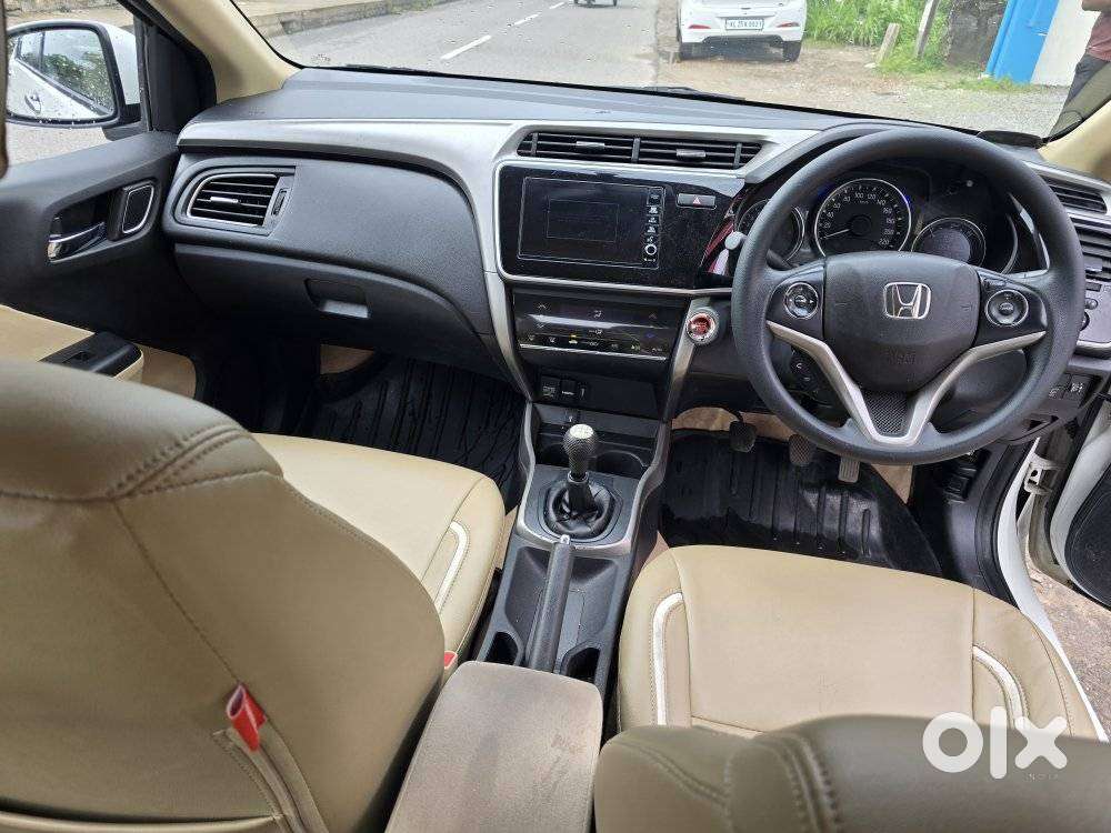 Honda City I-vtec V, 2018, Petrol