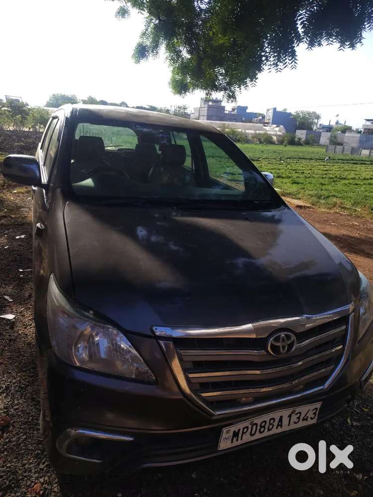 Toyota Innova 2013 Diesel 268000 Km Driven