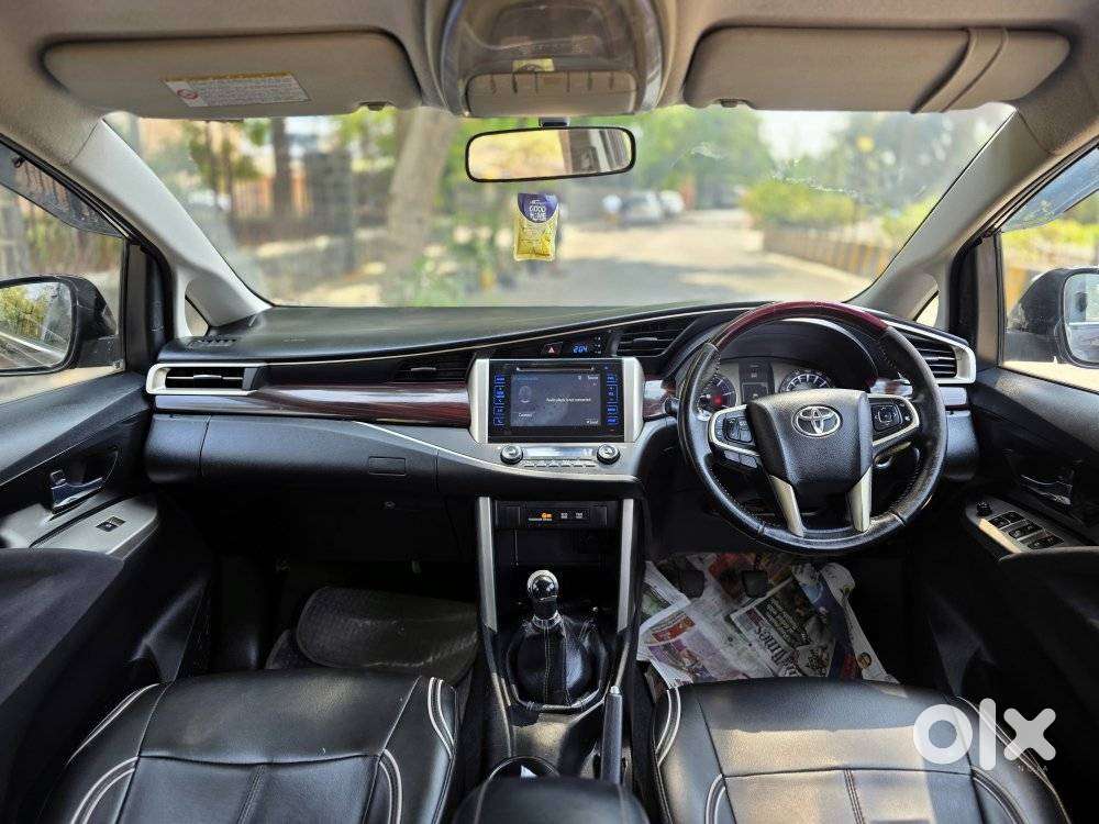 Toyota Innova Crysta 2.4 V 7 Str, 2016, Diesel