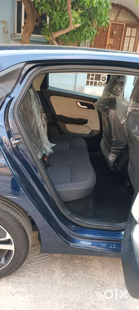 Tata Altroz Xz, 2022, Petrol