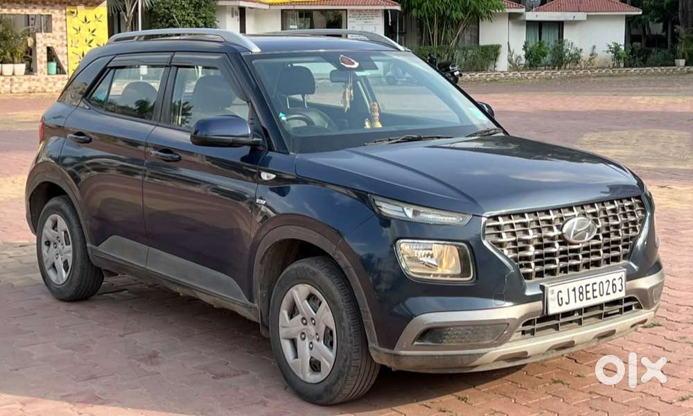 Hyundai Venue S Turbo Dct, 2019, Petrol