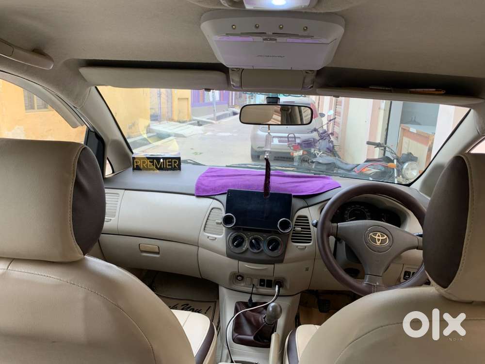 Toyota Innova Diesel Manual 2011 Year In Good & Excellent Condition