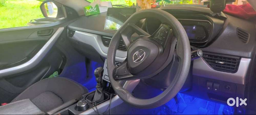 Nexon Petrol Manual 2020 Ending,  Single Owner 73000 Kms Run