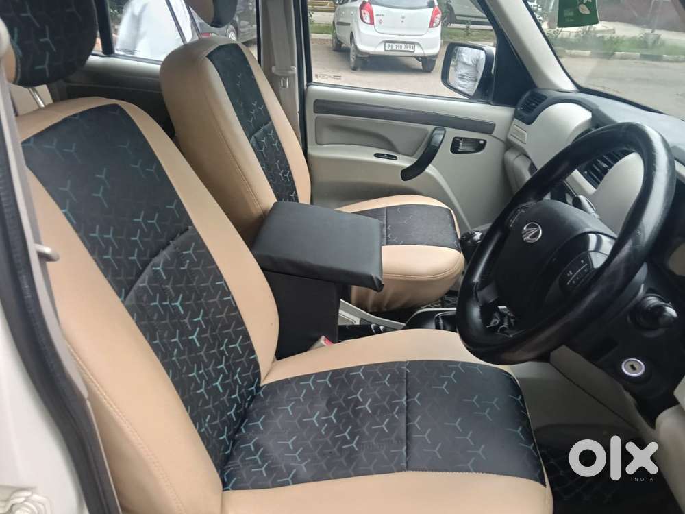 Mahindra Scorpio Classic 2.2 S 11 Mt 7 Str, 2020, Diesel