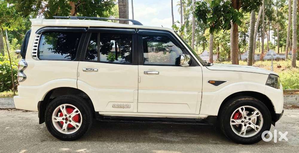 Mahindra Scorpio S10, 2015, Diesel