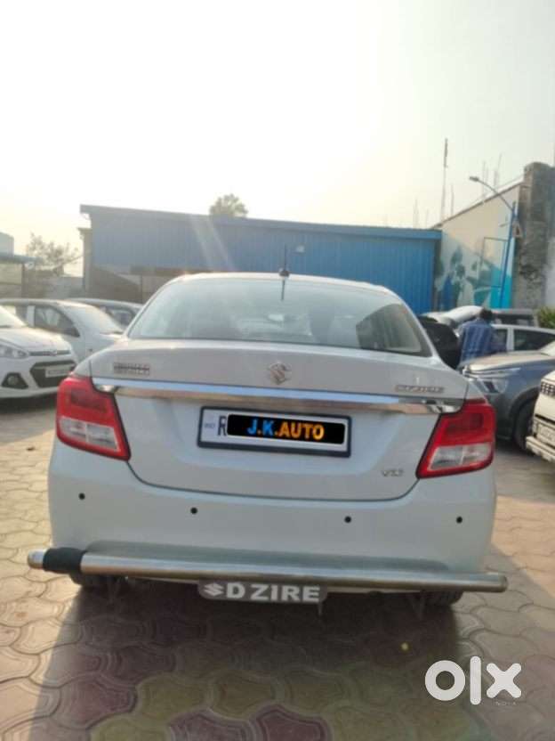 Maruti Suzuki Dzire 1.2 Vxi, 2018, Petrol