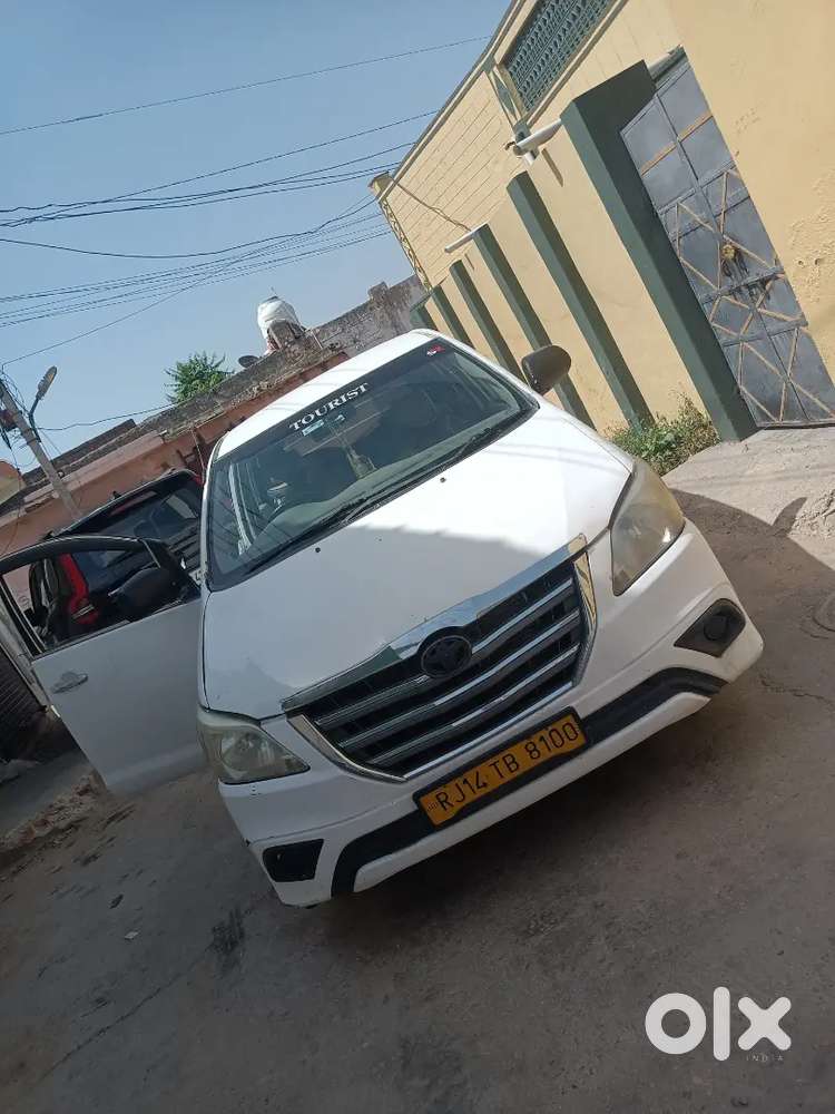 Toyota Innova 2011