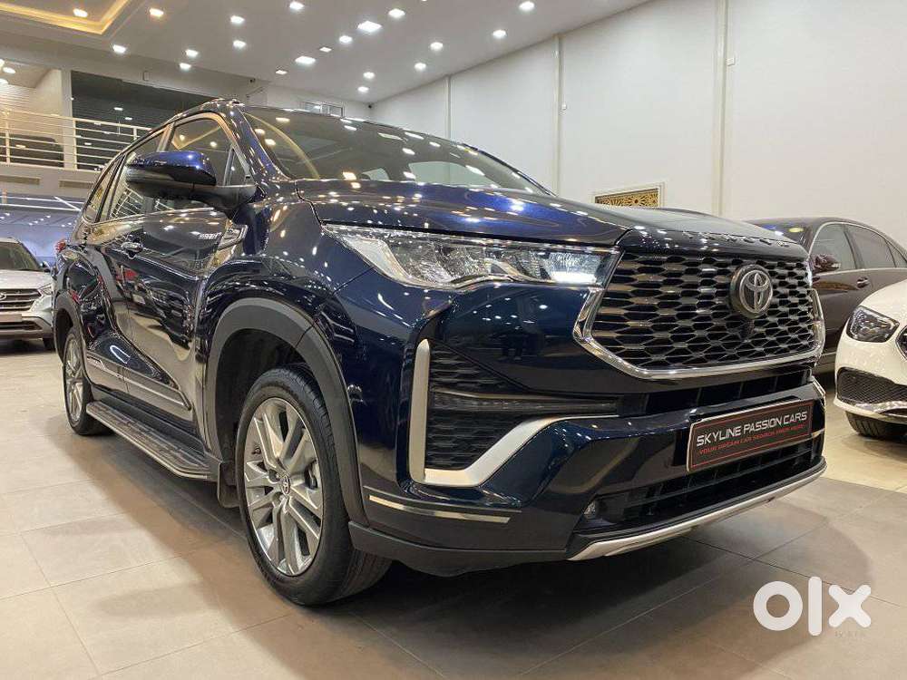 Toyota Innova Hycross 2.0 Zx Hybrid 7 Str, 2024, Petrol