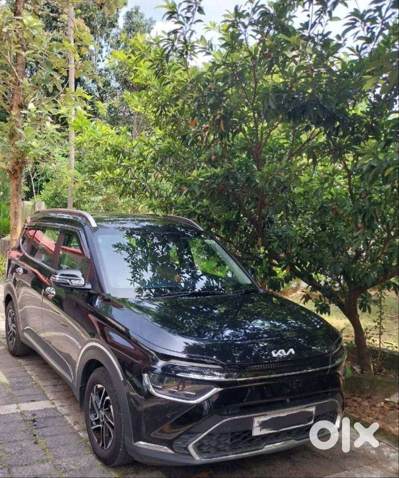 2022 Kia Carens Luxury Diesel