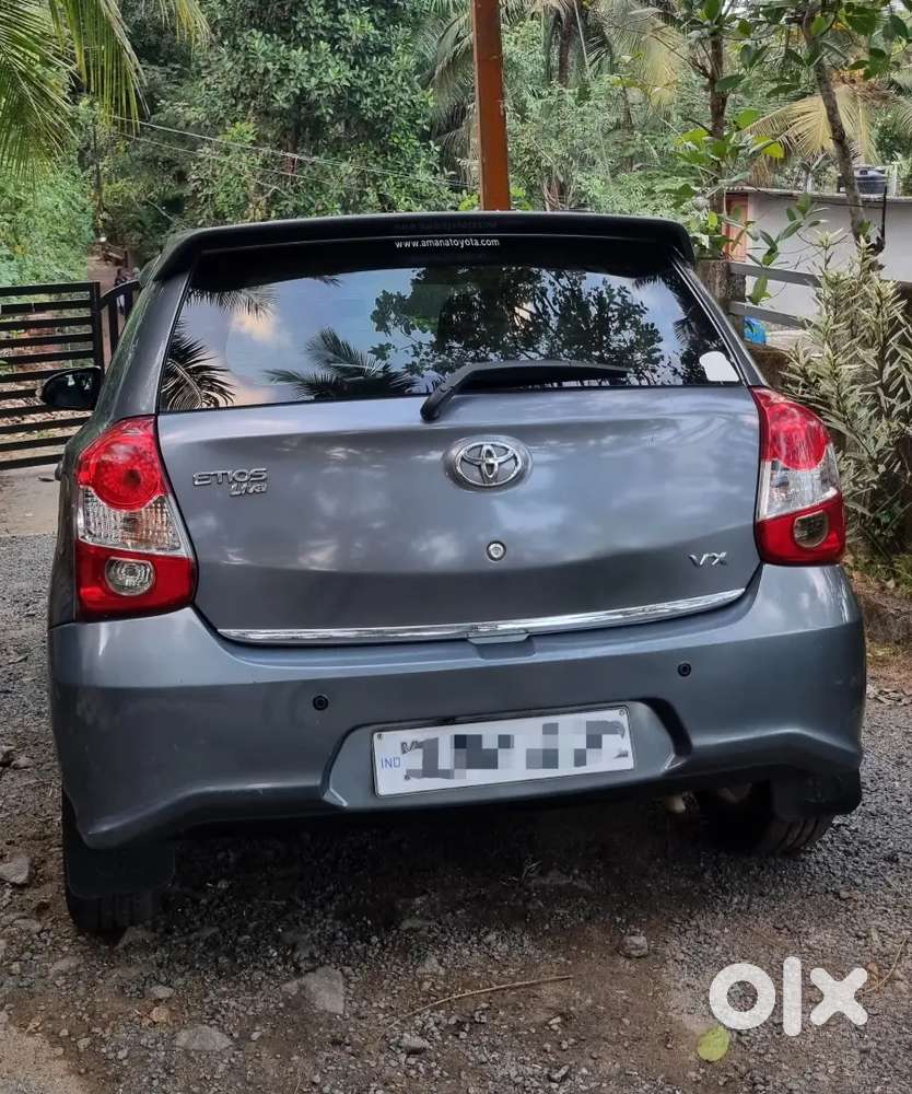 Toyota Etios Liva 2017 Petrol Well Maintained