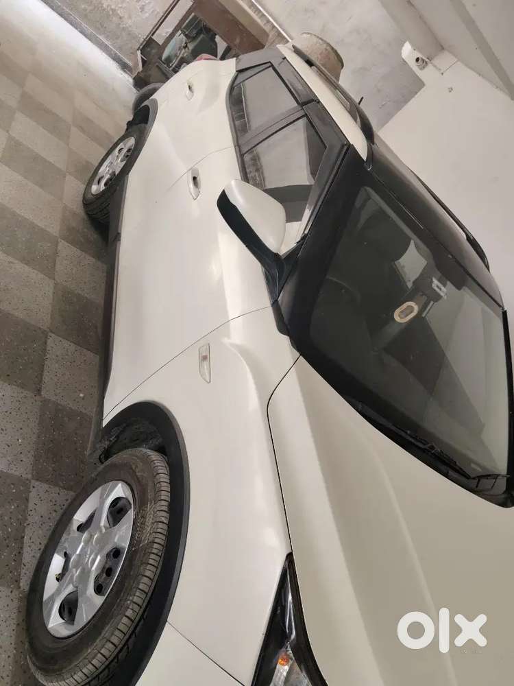 Mahindra Xuv300 W6 Diesel 2019  New Tyres  Insurance Till 2028 !