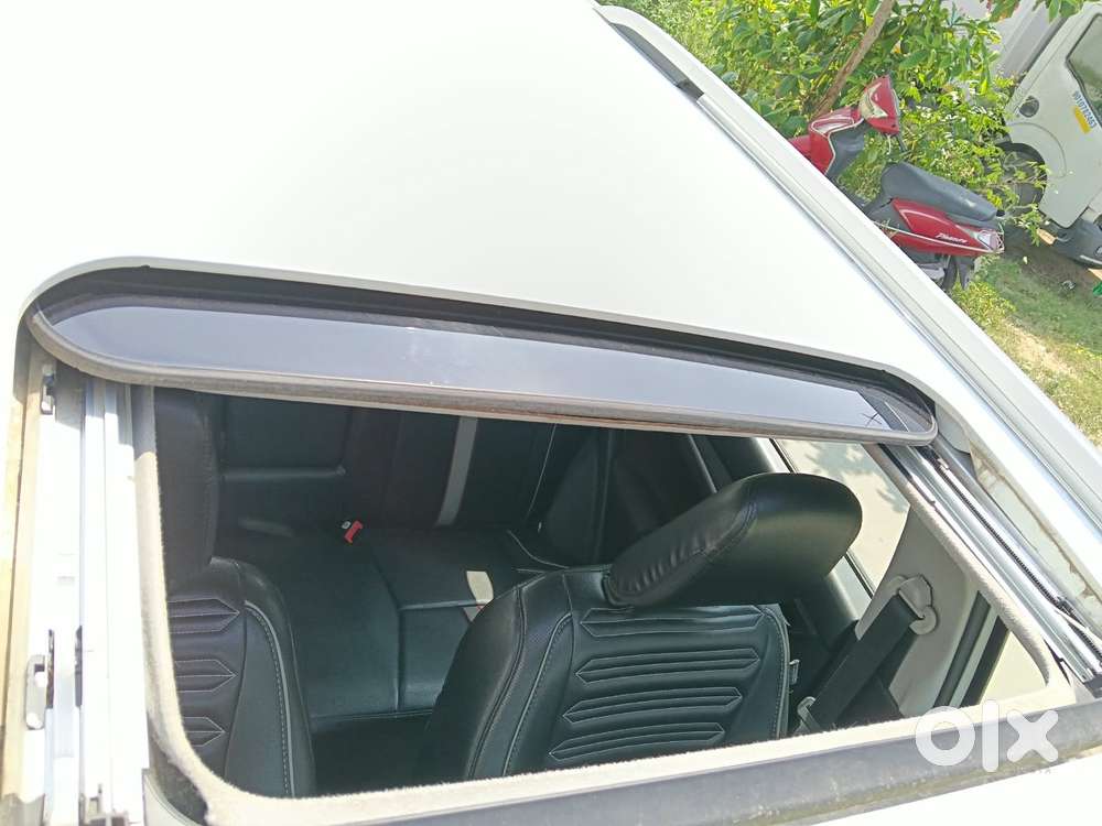 Maruti Suzuki Vitara Brezza 1.5 Zxi, 2022, Petrol