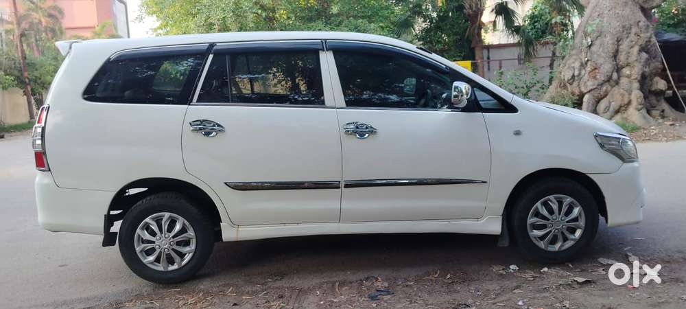 Toyota Innova 2.5 G (diesel) 7 Seater, 2015, Diesel