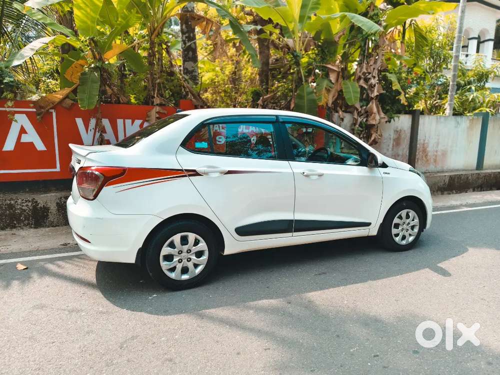 Hyundai Xcent Celebration 2016