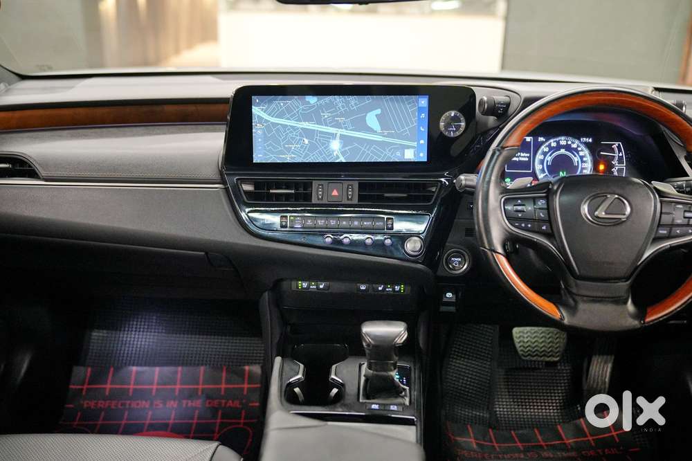Lexus Es 300h Exquisite, 2024, Petrol