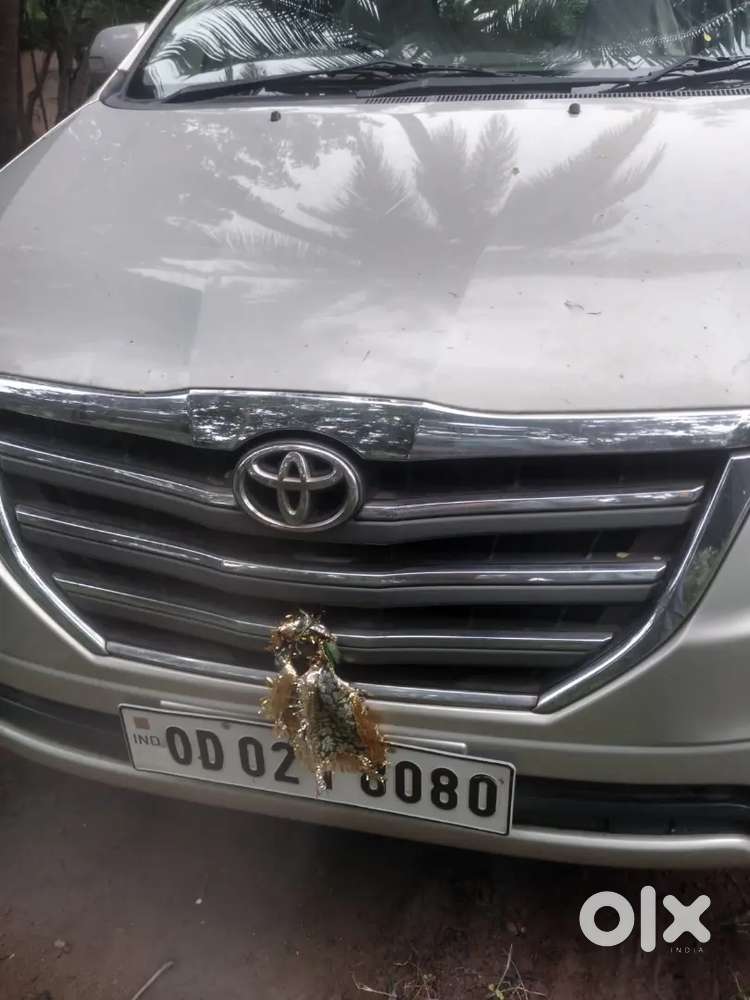 Toyota Innova Diesel 7 Str 2015