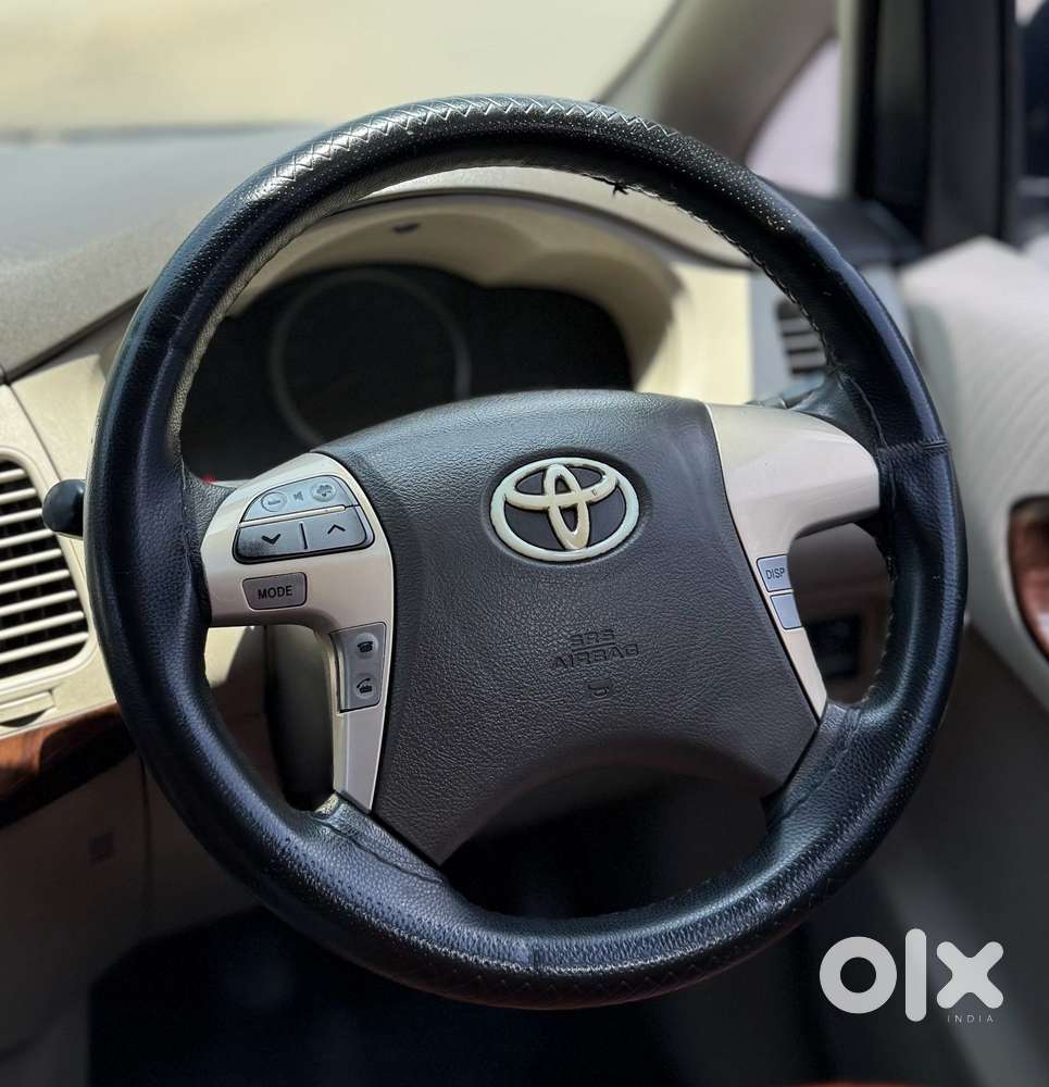 Toyota Innova 2.5 Ev Ps 7 Str Bs-iii, 2012, Diesel
