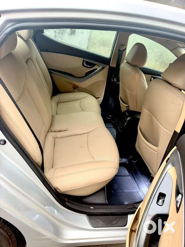 Hyundai Elantra 1.8 Sx Mt, 2013, Petrol
