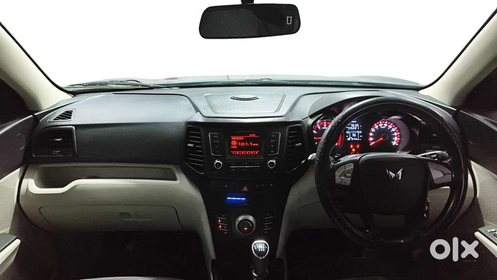 Mahindra Xuv300 W6, 2023, Petrol