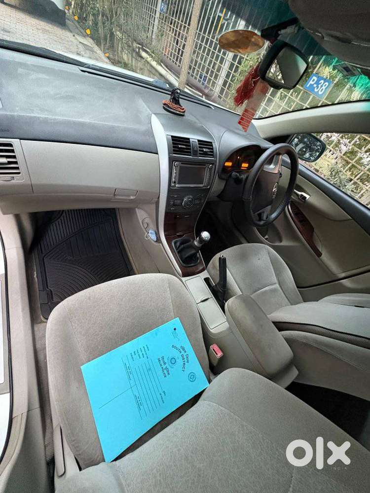 Toyota Corolla Altis 2010-2013 G, 2011, Petrol