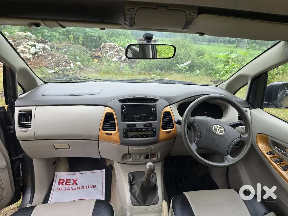 Toyota Innova Diesel 2011 Car